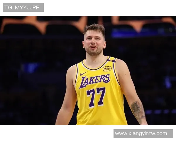湖人3连胜后，詹姆斯确认了，东契奇提出要求，谁注意艾顿一数据