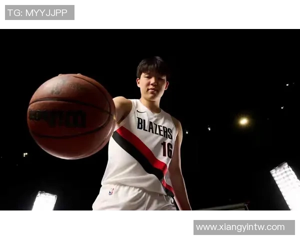 杨瀚森再度板凳坐穿：见证开拓者终结连败 战小阵容球队难登场